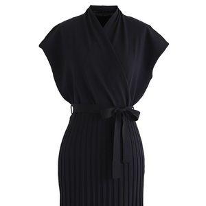 PLEATED SLEEVELESS WRAPPED KNIT DRESS IN BLACK